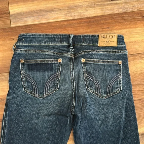 Vintage Hollister Jeans 5 - Picture 4 of 8